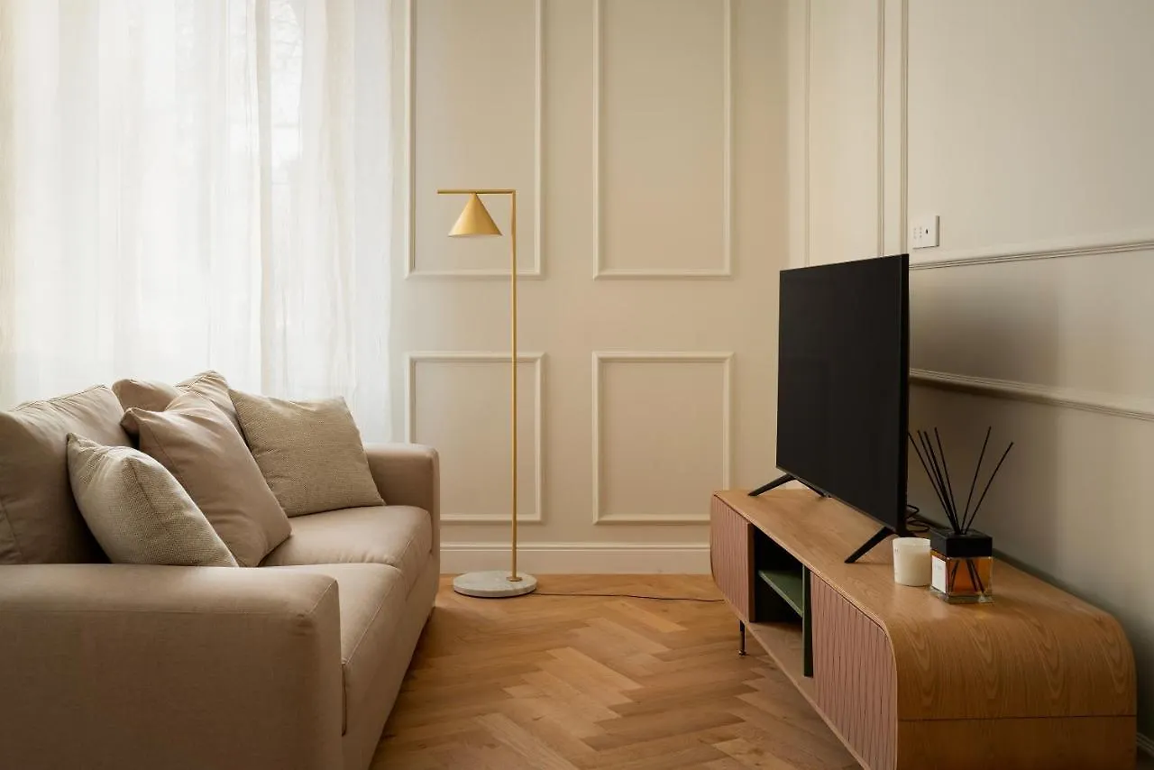 Nabila Apartment Milan 0*,  Italy